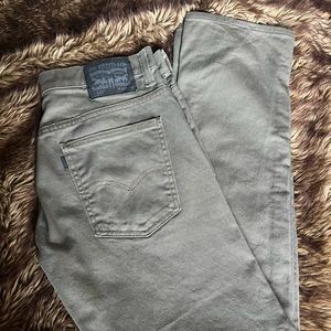 Men’s Levi 513 Slim Fit Straight Jean-Olive